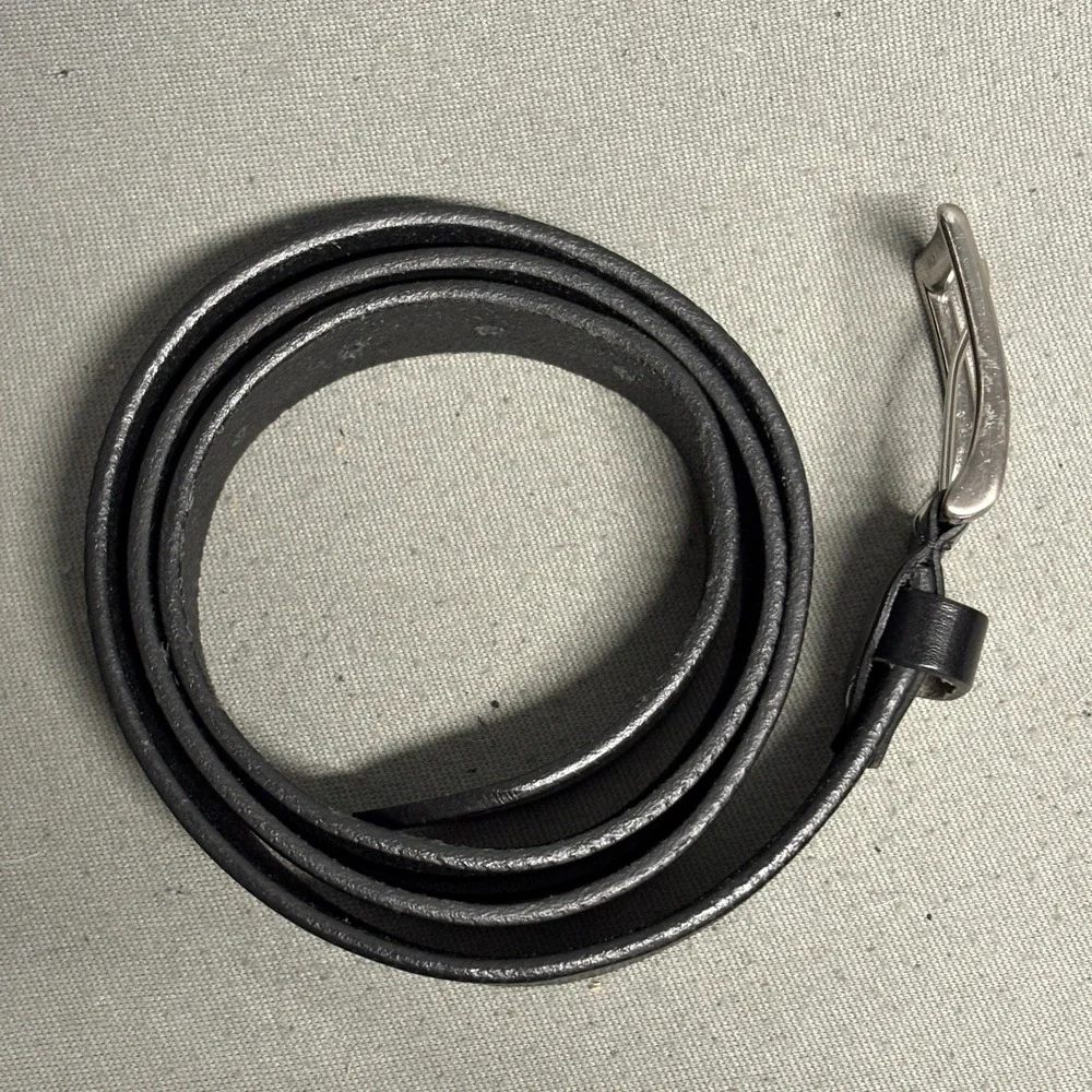 Unbranded Black Textured Belt Size 115/100 Silver Tone Buckle Made in Italy